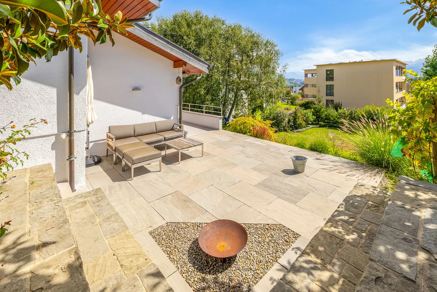 Maison de rêve avec vue panoramique et jardin de style parc - Photo 11 sur 14