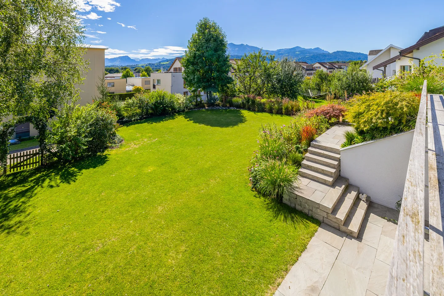 Maison de rêve avec vue panoramique et jardin de style parc - Photo 12 sur 14