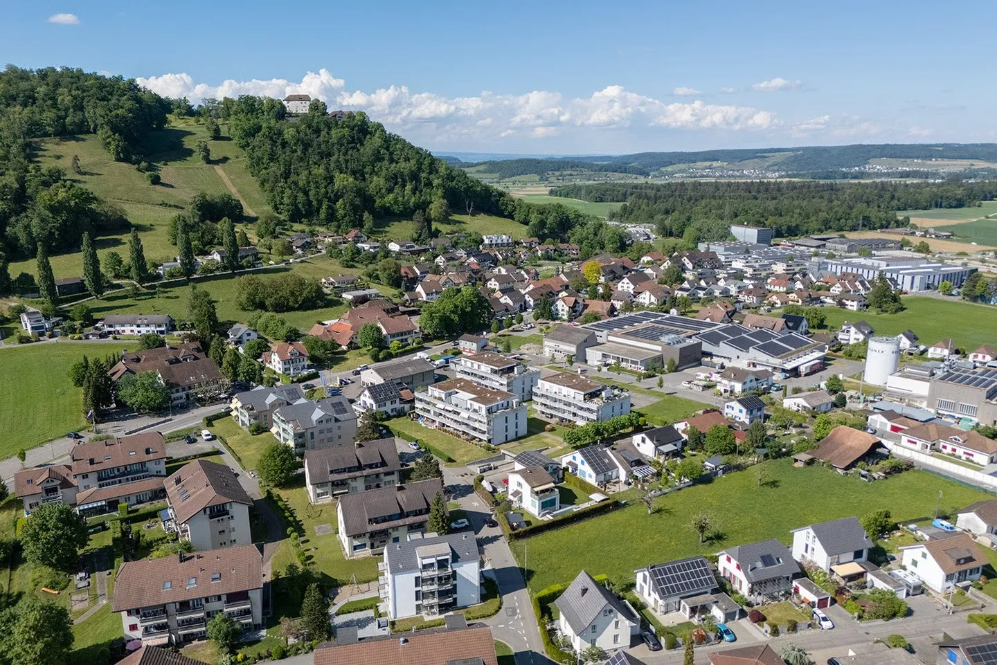 Condominium attrayant de 4,5 pièces avec grande terrasse de jardin - Photo 2 sur 15