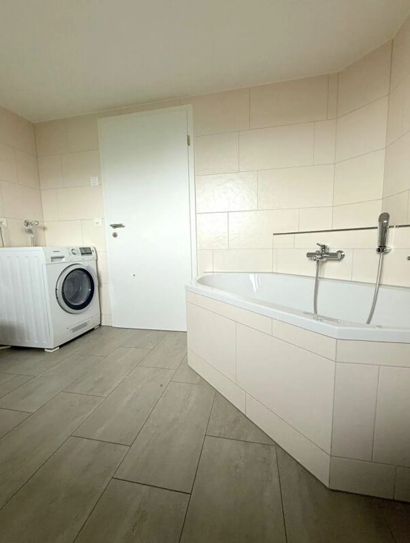 Vie idyllique et rurale - Appartement de 5,5 pièces à louer ! - Photo 7 sur 15