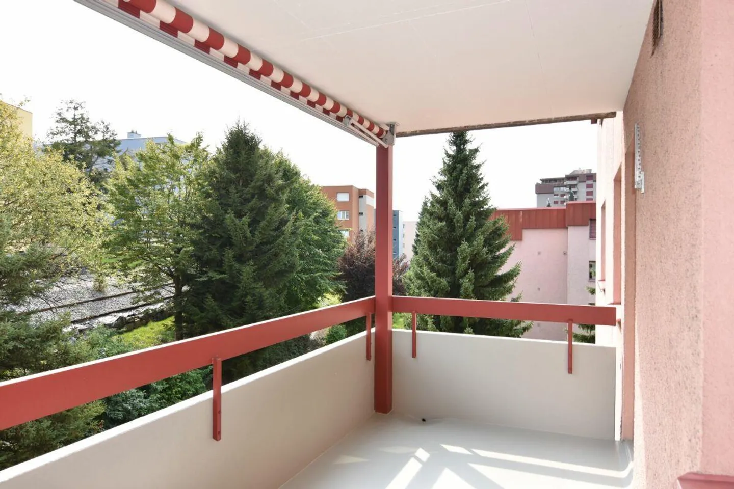 Appartement spacieux de 2 1/2 pièces dans un emplacement calme et ensoleillé - Photo 4 sur 6