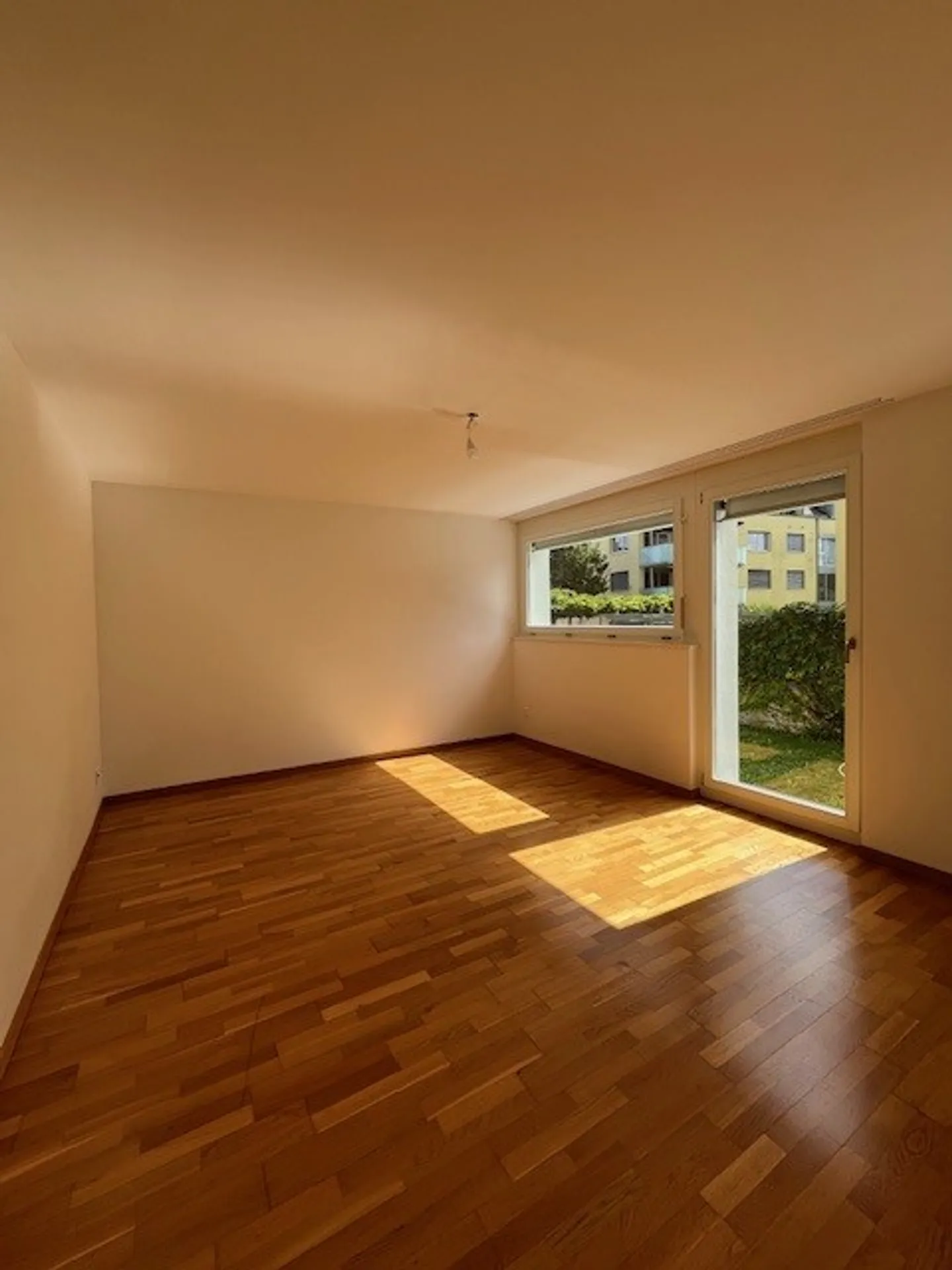 *Due affitti netti in regalo* appartamento moderno con bella terrazza! - Foto 7 di 8