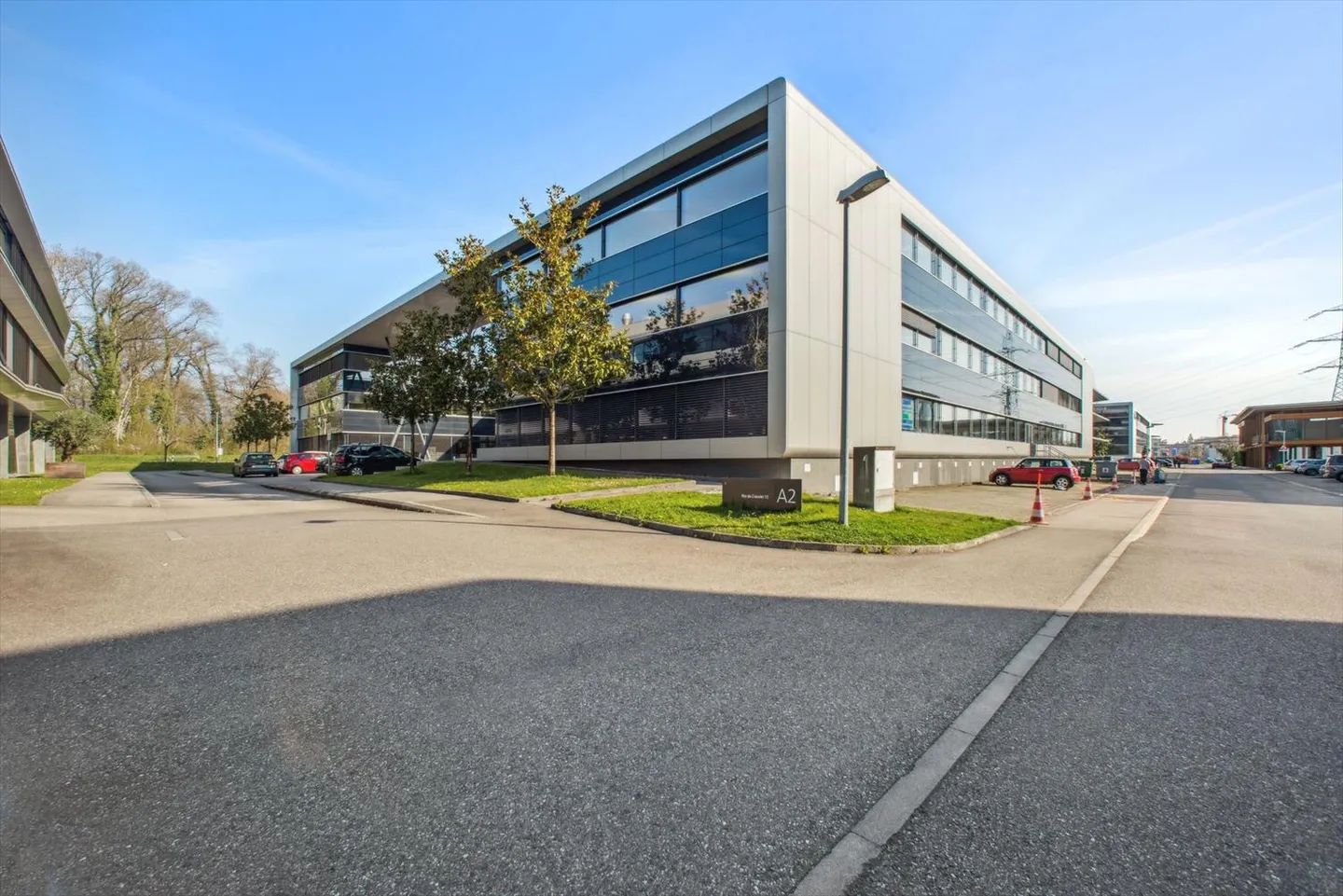 Bureaux à louer à partir de 107 m2 sur le site de Terre Bonne - Photo 1 sur 6
