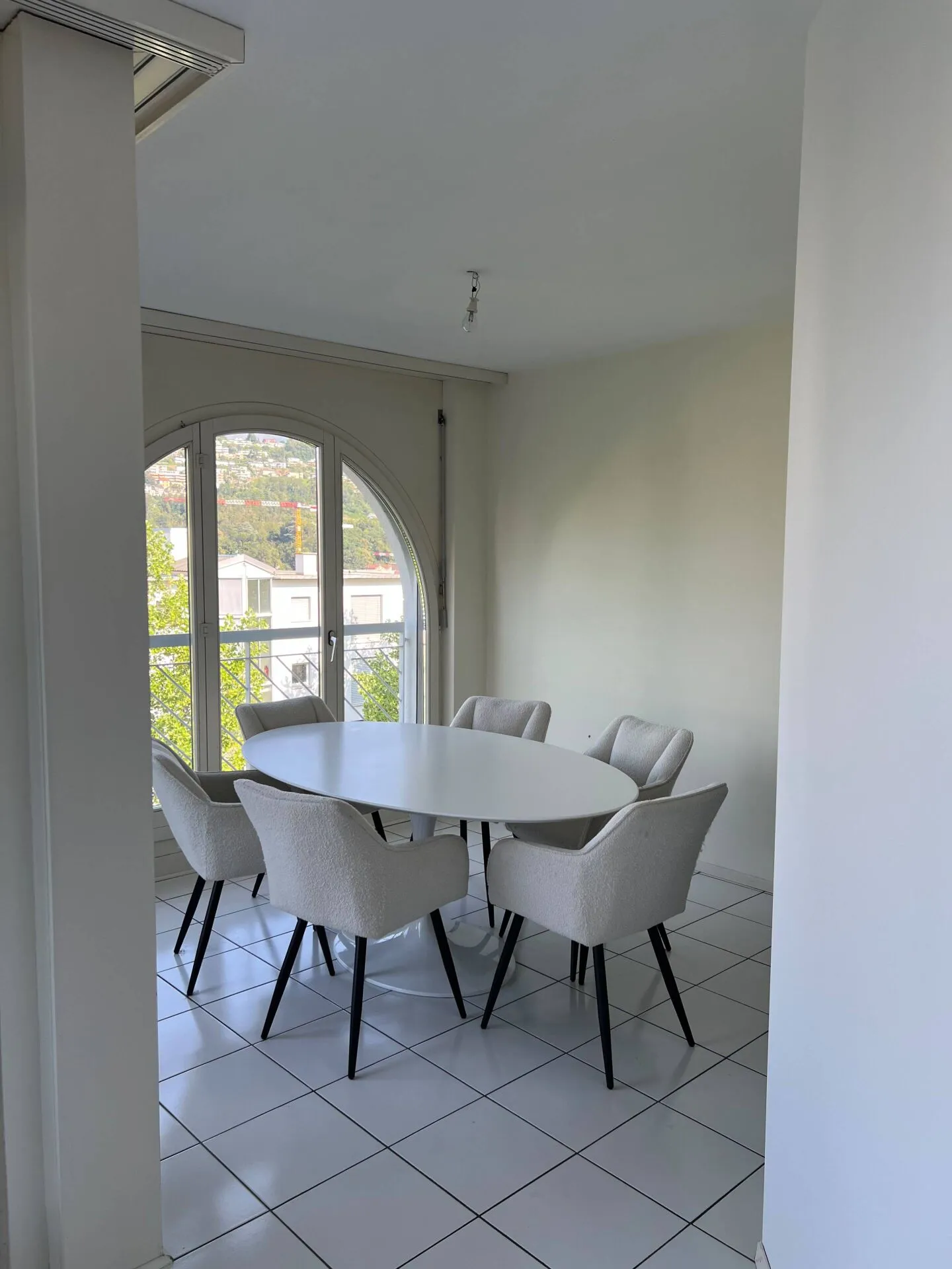 Attico con vista lago - Foto 6 di 12