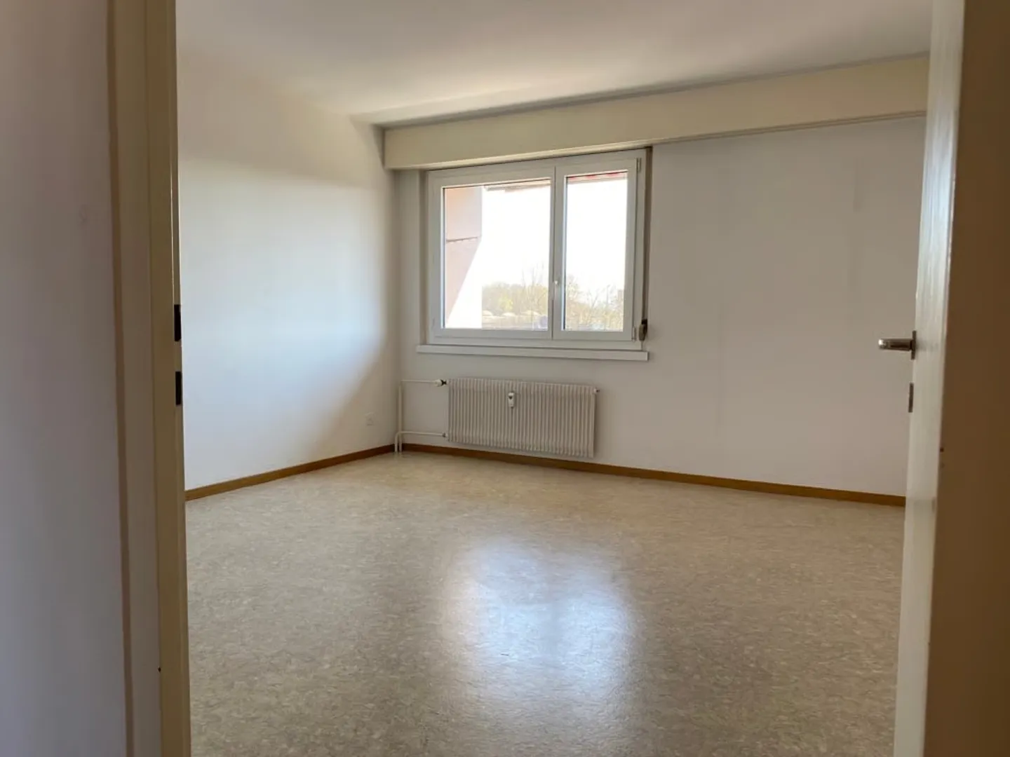 3.5 Zimmerwohnung mit Balkon / 3. OG OHNE Lift - Photo 4 of 5