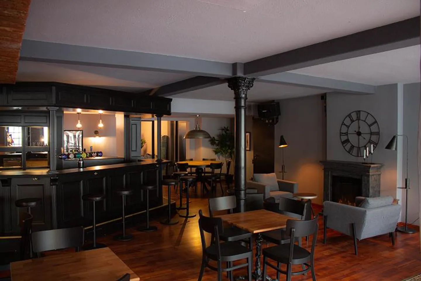 Neue Elefanten Bar / Lounge / Boulevard-Terasse bekannt & ertragreich - Foto 2 von 11