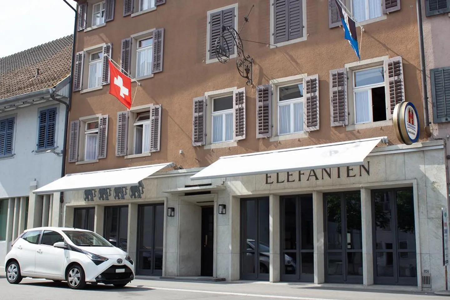 Neue Elefanten Bar / Lounge / Boulevard-Terasse bekannt & ertragreich - Foto 10 von 11