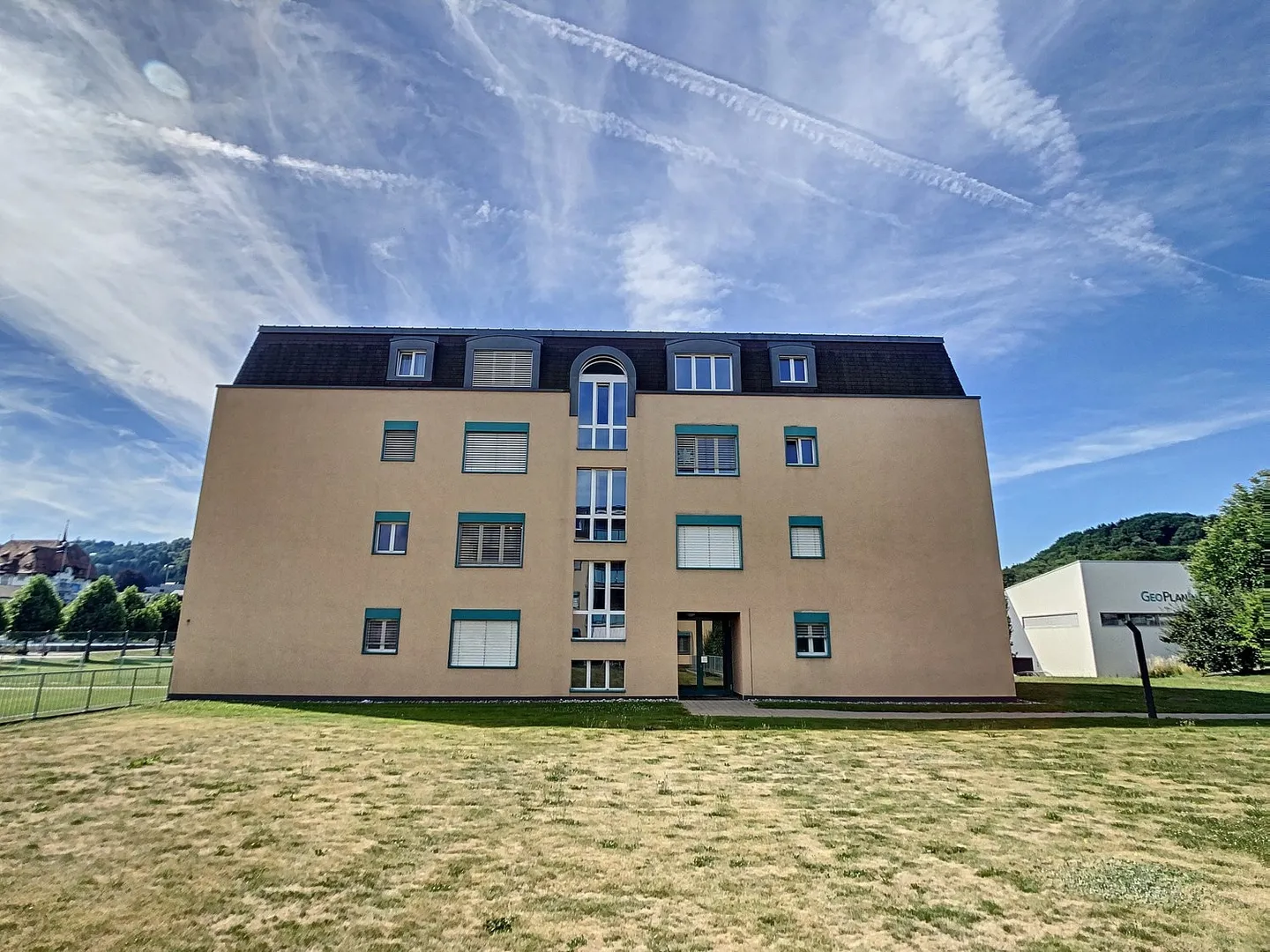 Geräumige 4,5 Zimmer in Tavel? Komfort, Helligkeit und ideale Lage - Foto 7 von 9