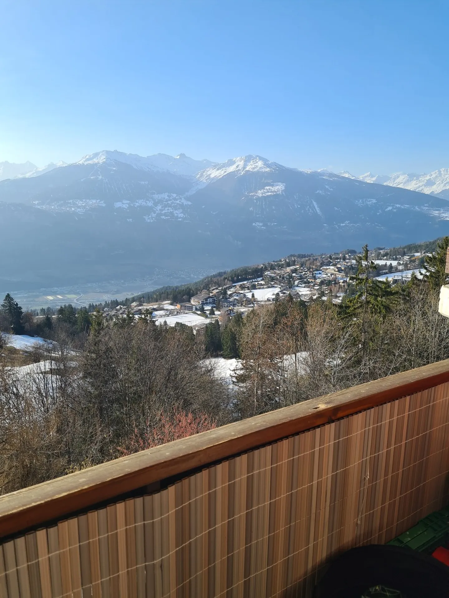 Unfurnished South/North Apartment for Rent Year-Round in Montana - Photo 1 of 12