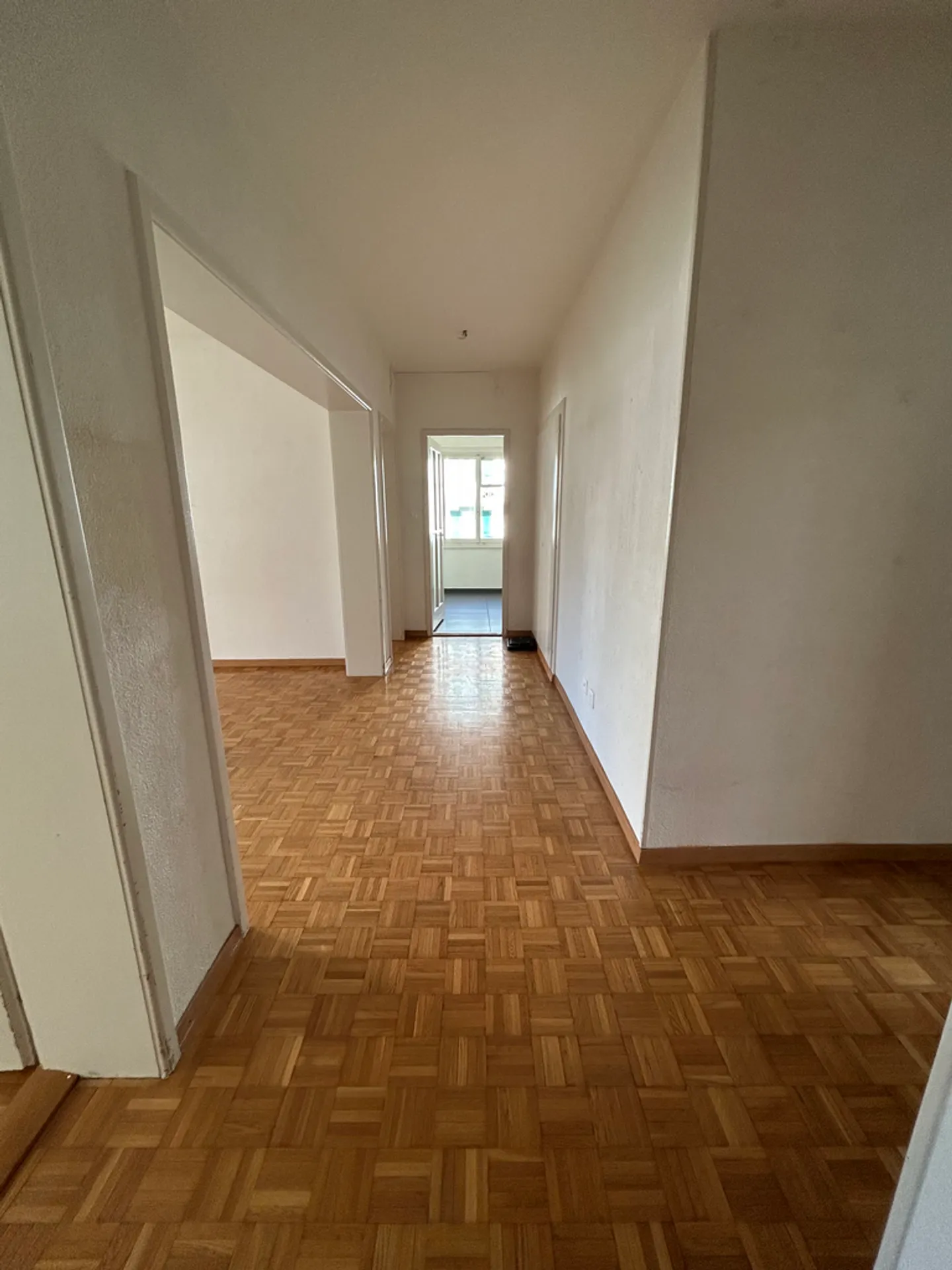 Charming Apartment in Lausanne - Photo 6 of 10