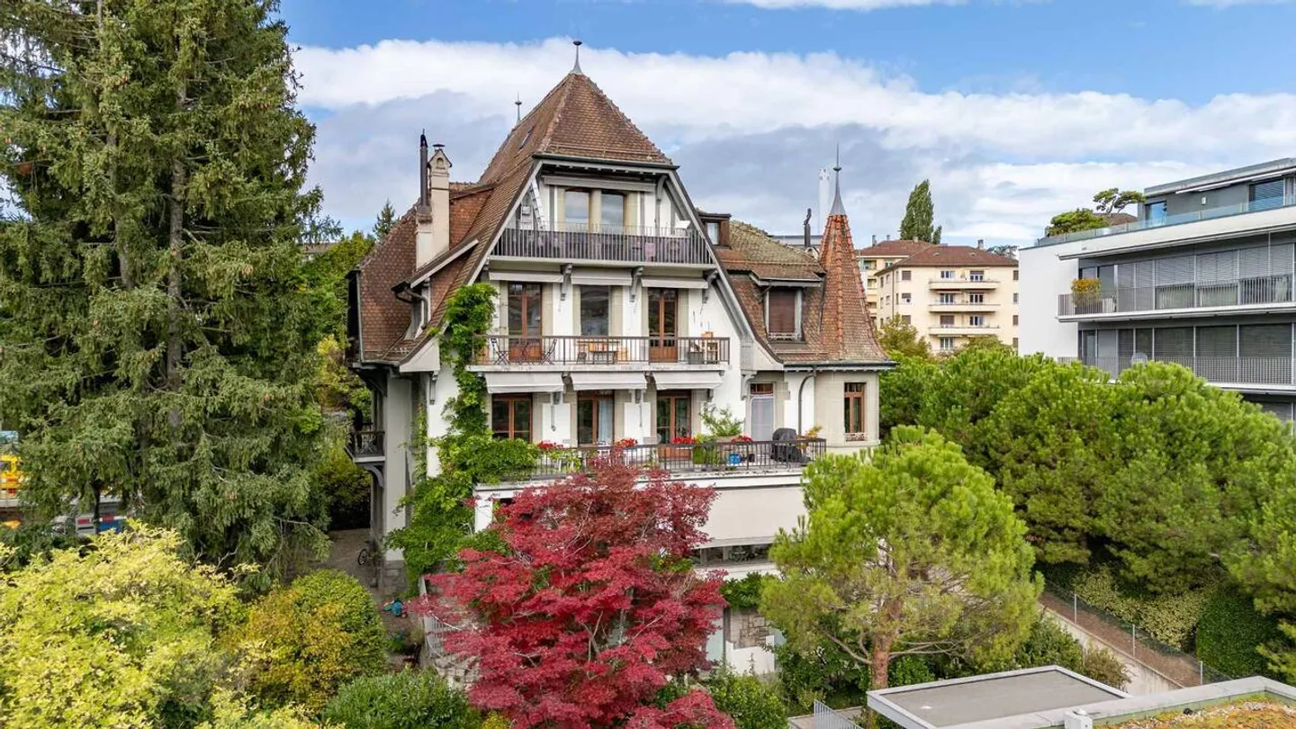 Magnifique appartement de 4,5 pièces avec des normes élevées - Photo 2 sur 9