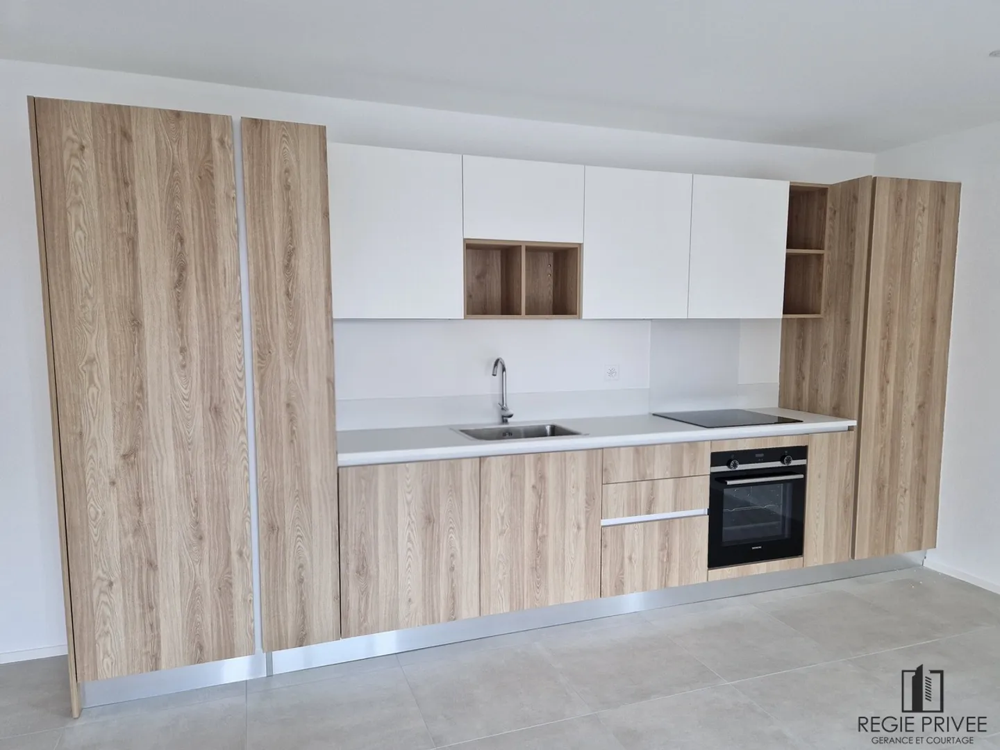 4,5-Zimmer-Wohnung im 1. Stock - Foto 1 von 8