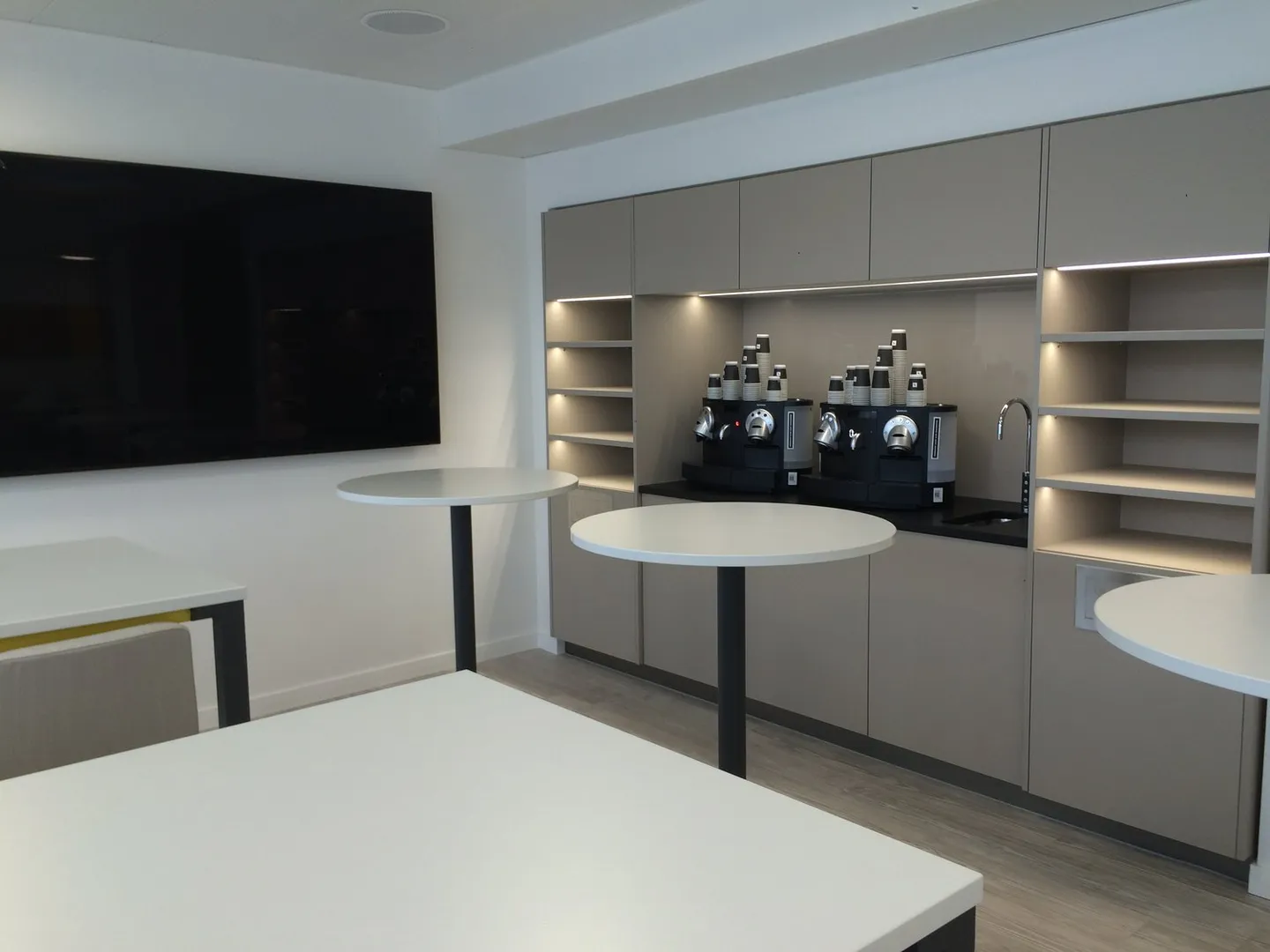 Affordable Office Spaces in Schinznach-Bad - Photo 7 of 8