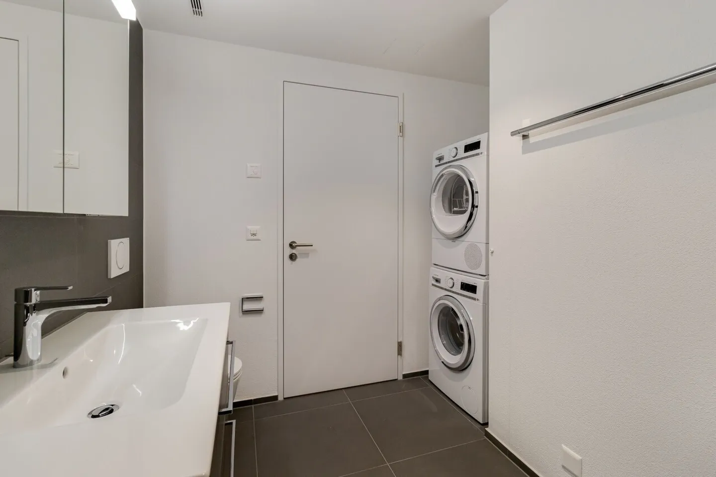 Appartement moderne 5.5 pièces - Photo 8 sur 15
