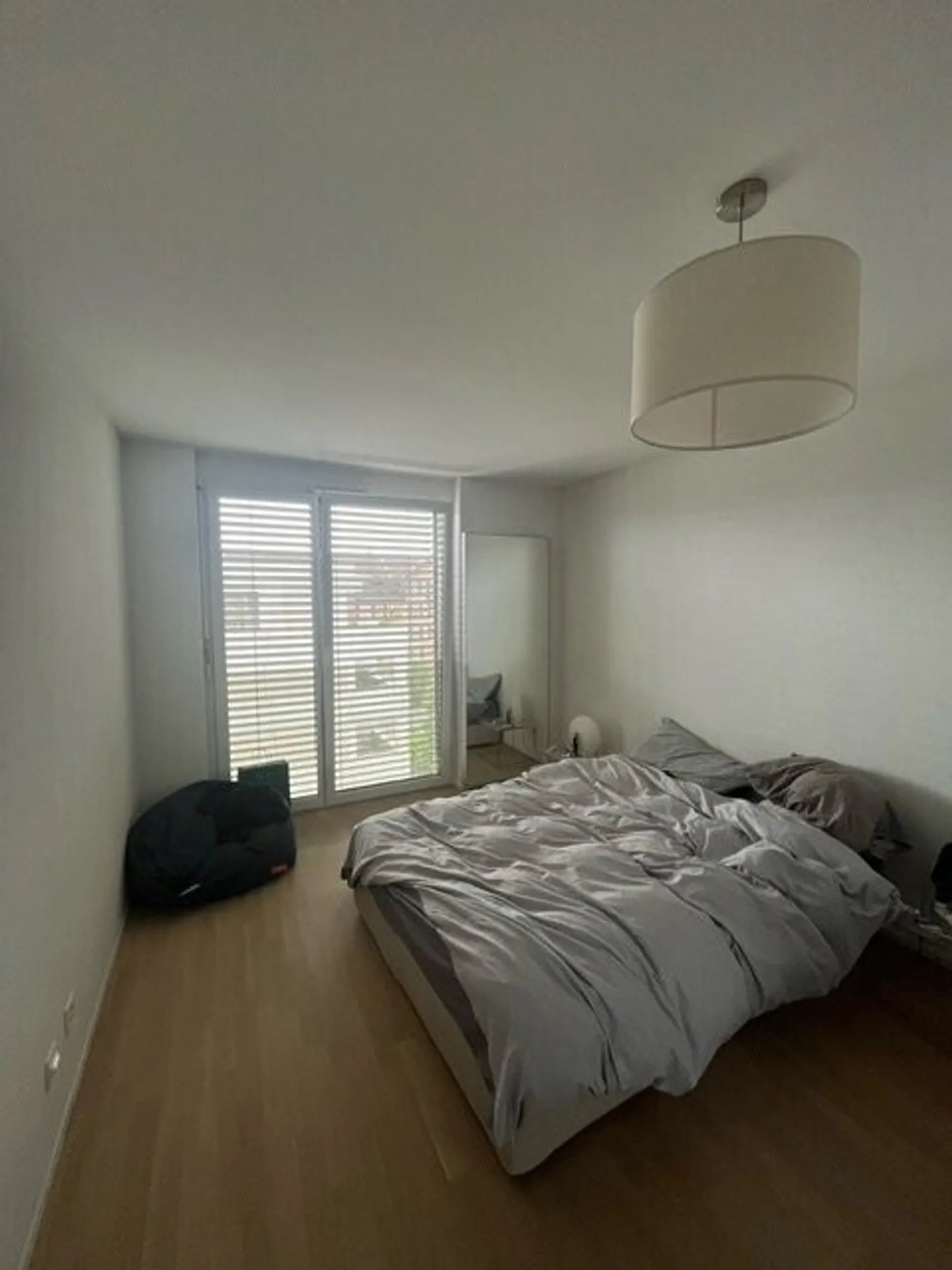Modern and close to amenities - Photo 3 of 7