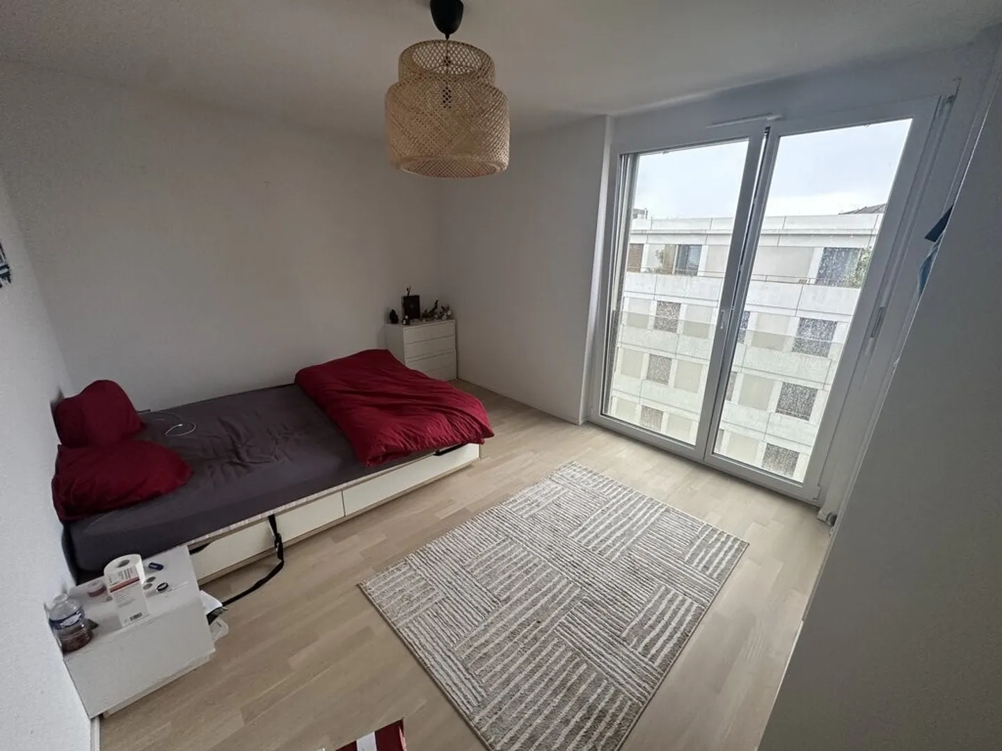 Modern and close to amenities - Photo 6 of 7