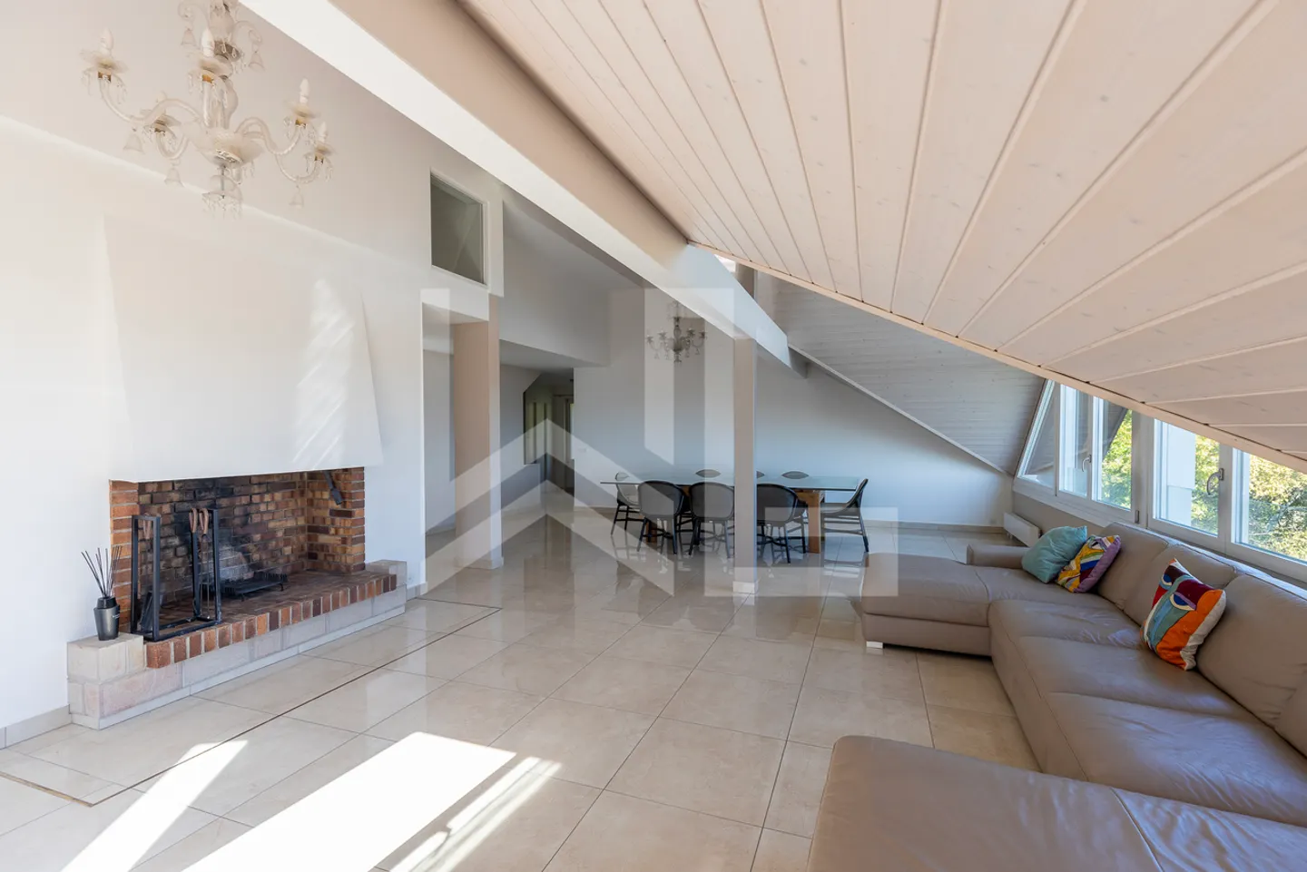 Villa Elegante con Vista Lago - Foto 4 di 16