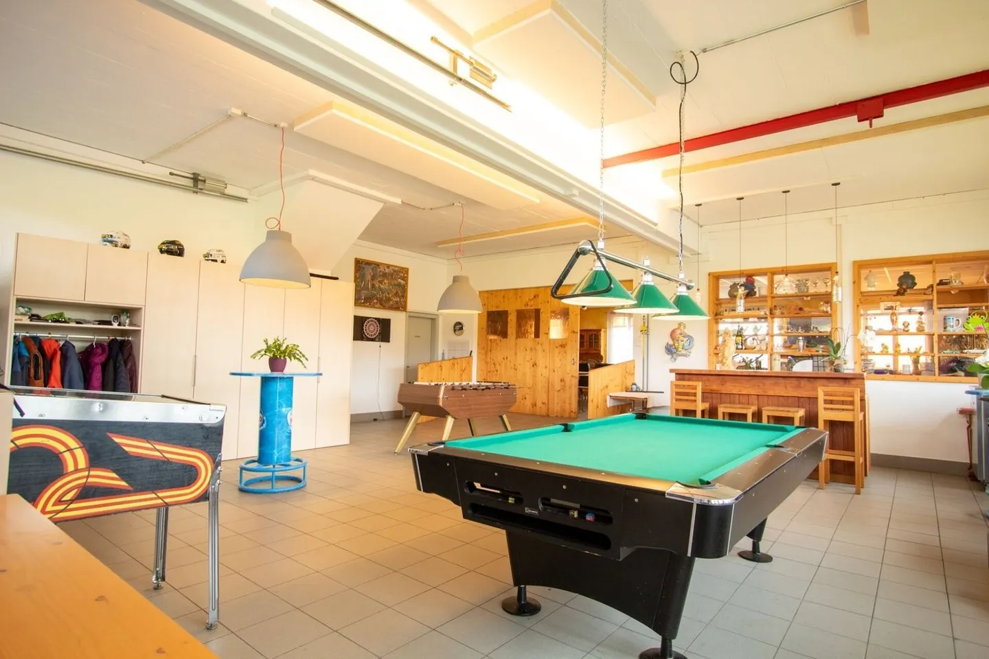 Affascinante casa residenziale con laboratorio e panorama alpino - Foto 6 di 13