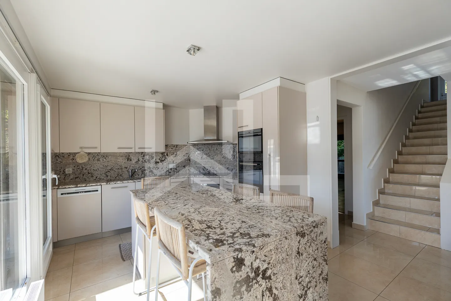 Villa Elegante con Vista Lago - Foto 5 di 16
