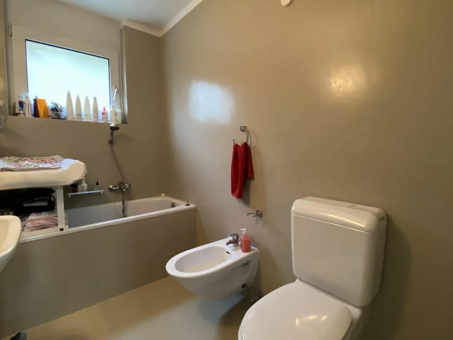 APPARTAMENTO 4.5 LOCALI - OTTIMA SOLUZIONE PER FAMIGLIE!!! - Foto 8 di 9
