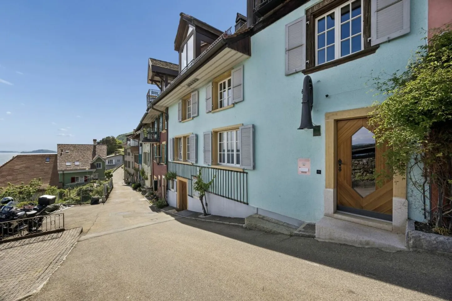 Charmantes historisches Haus mit Aussicht - Foto 2 von 13