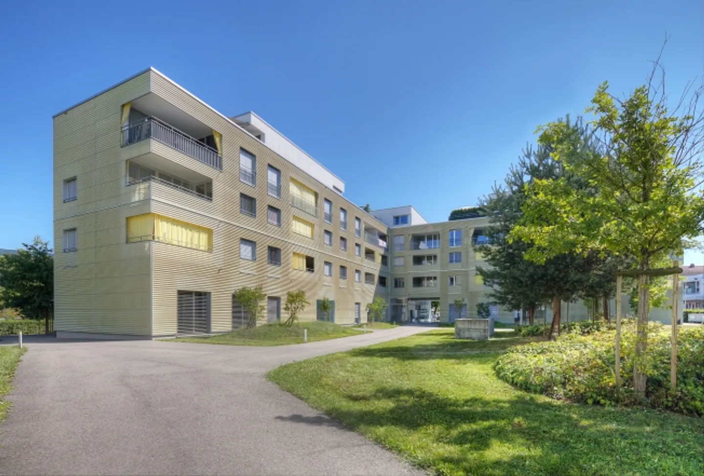 Spacious Apartment in Green Area - Photo 1 of 1