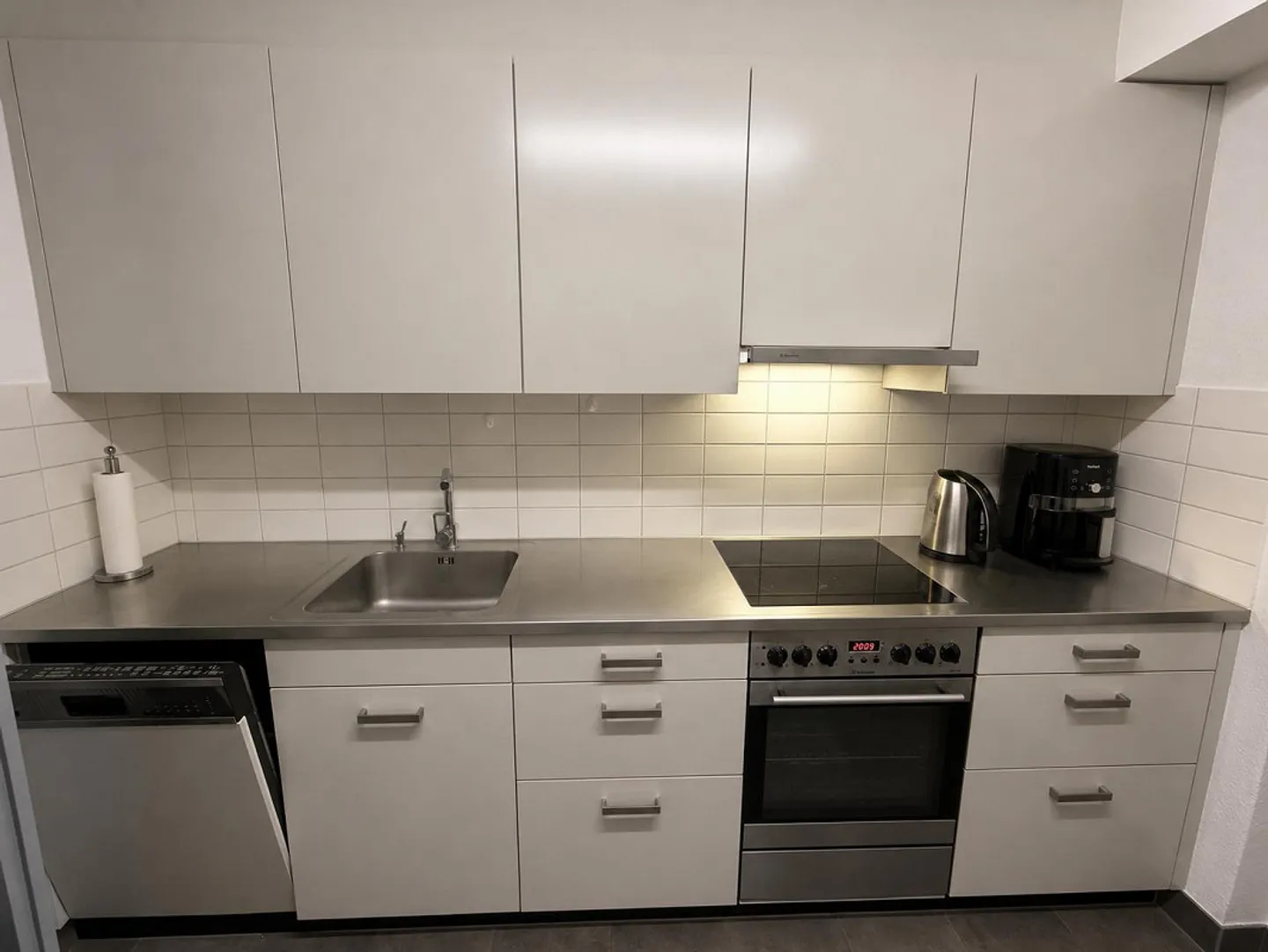 Charming 3-room apartment in a quiet location with balcony - Photo 2 of 6