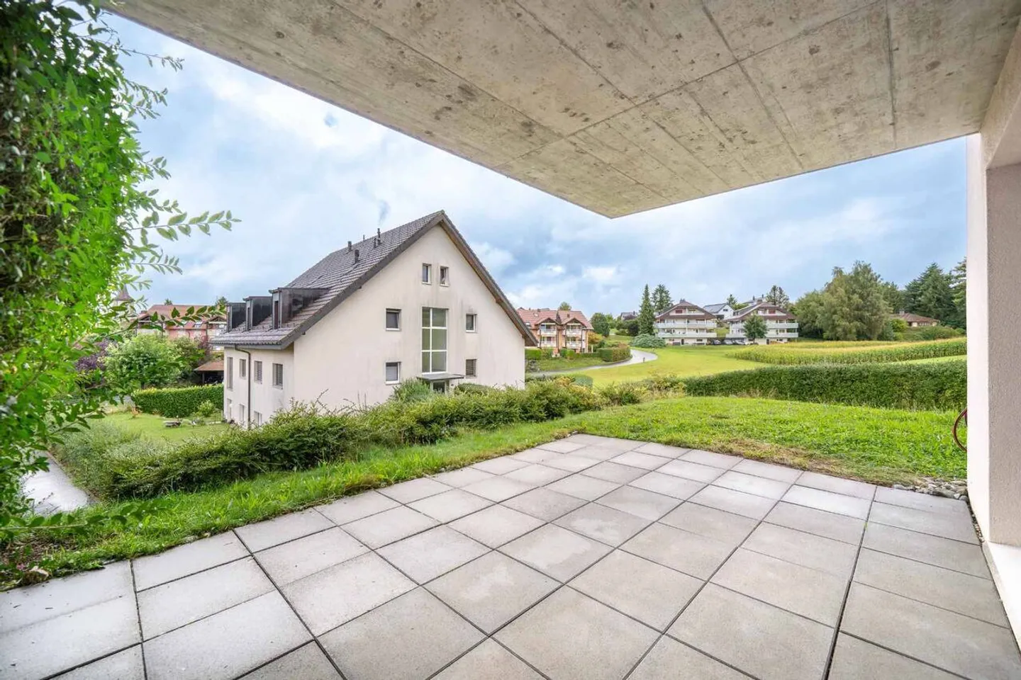 3.5-room apartment with garden in the heart of nature - Photo 3 of 10