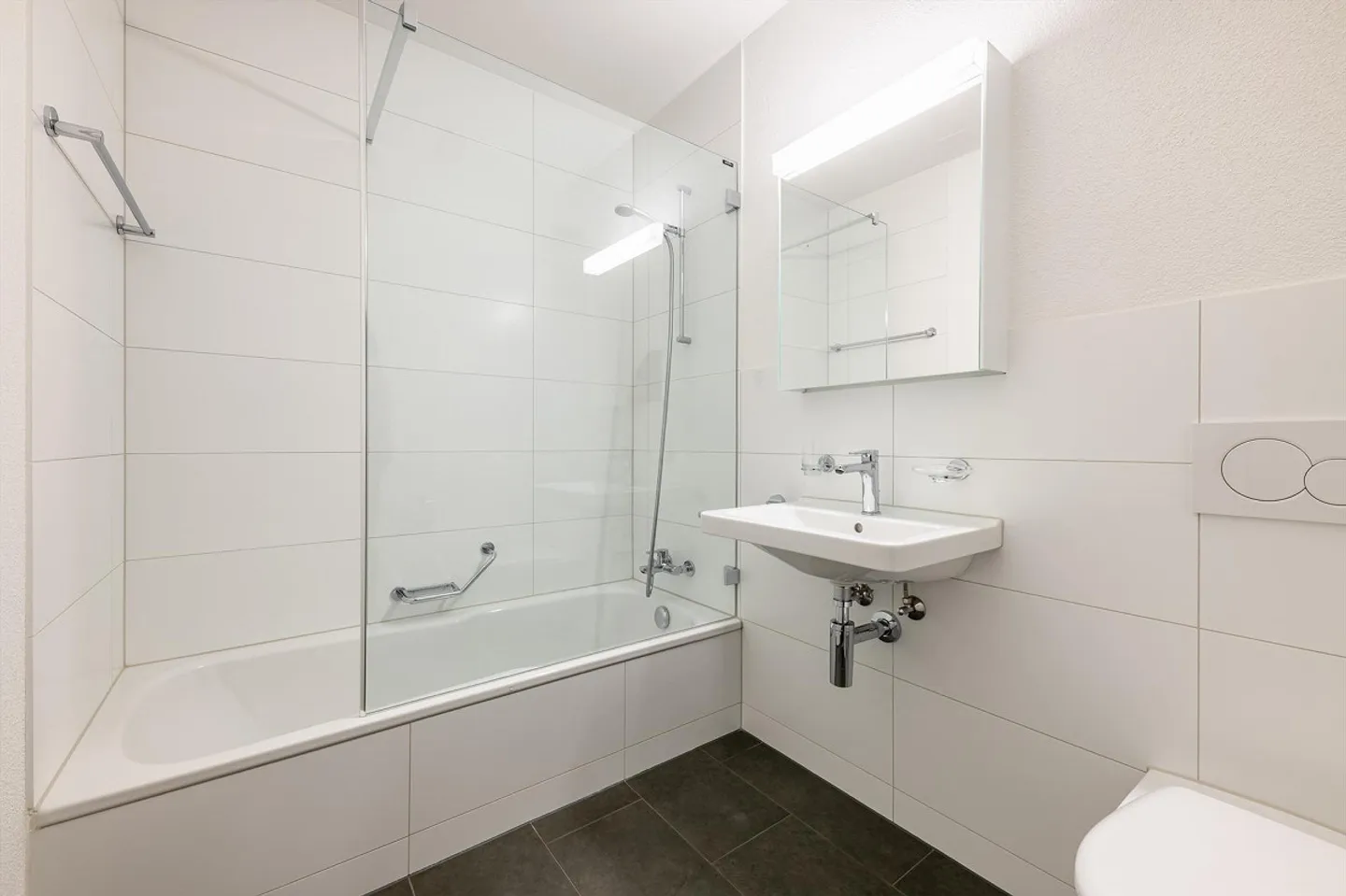 Bella moderna appartamento di 2,5 stanze - Foto 2 di 8