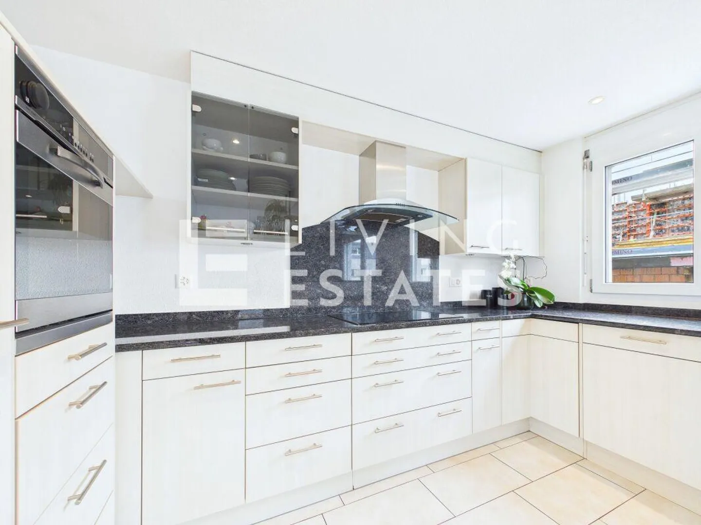 THE TERRACE - ELEGANT. CHARMING. INVITING. - Photo 5 of 17