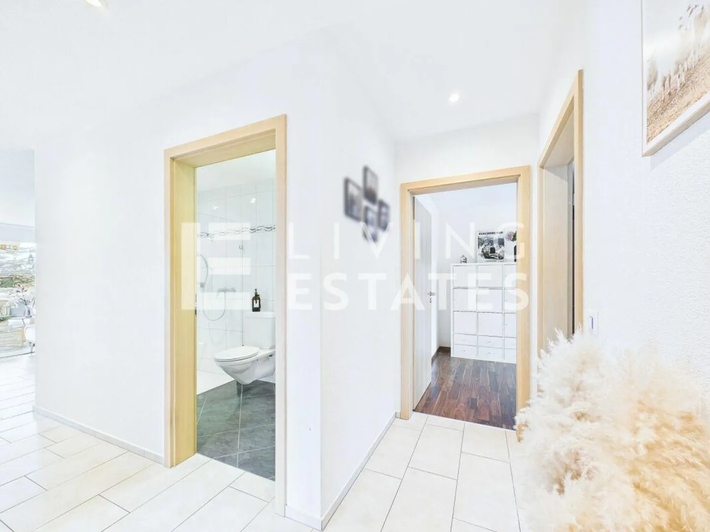 THE TERRACE - ELEGANT. CHARMING. INVITING. - Photo 11 of 17