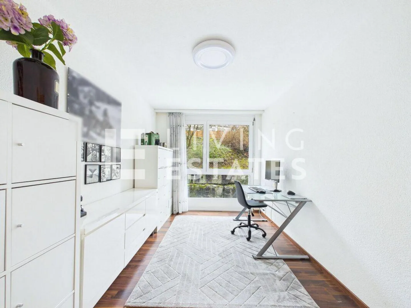 THE TERRACE - ELEGANT. CHARMING. INVITING. - Photo 12 of 17