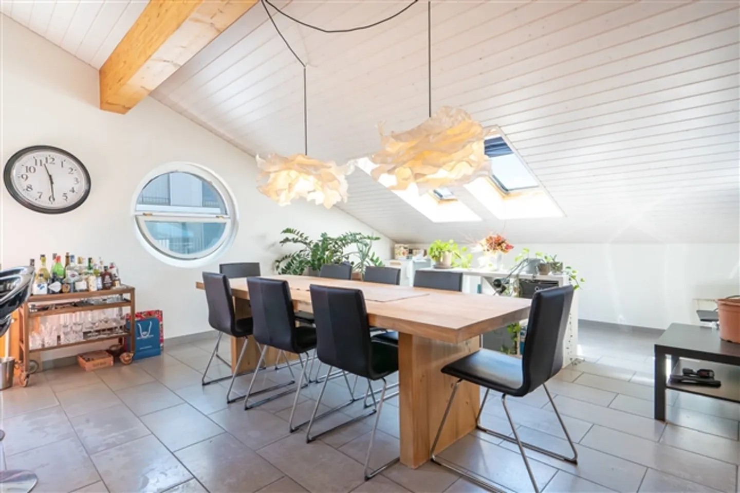 Ampio appartamento di 4,5 stanze con terrazza - Foto 5 di 9