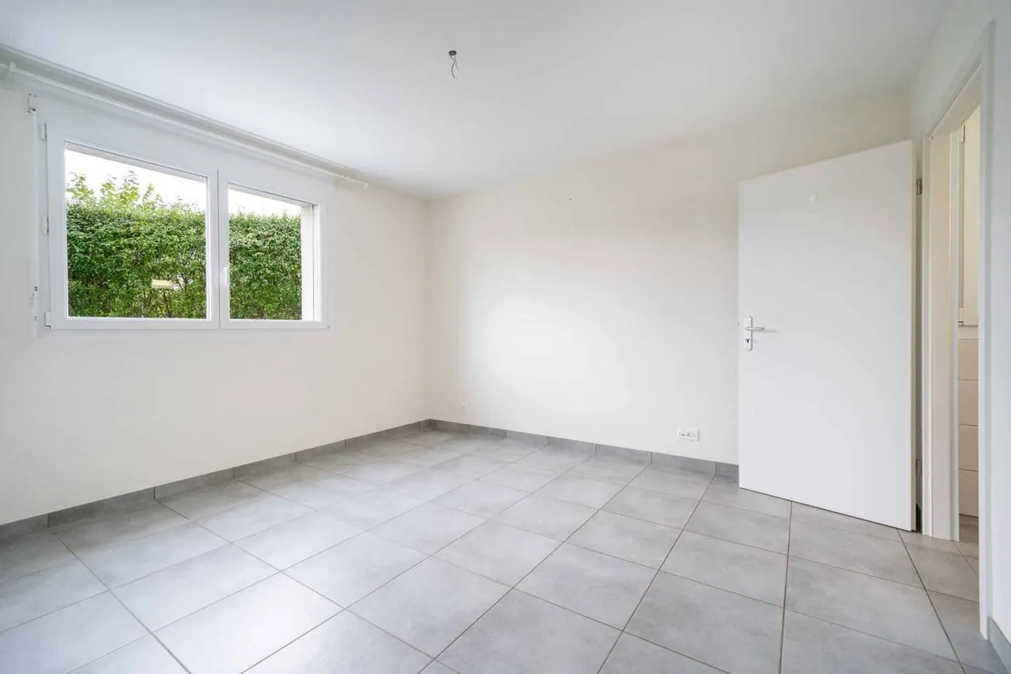 3.5-room apartment with garden in the heart of nature - Photo 8 of 10
