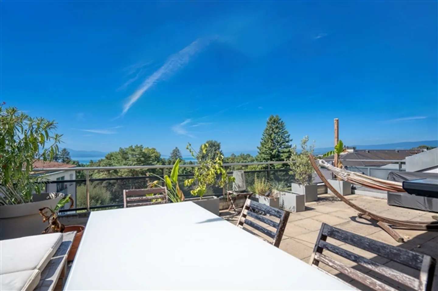 Ampio appartamento di 4,5 stanze con terrazza - Foto 9 di 9