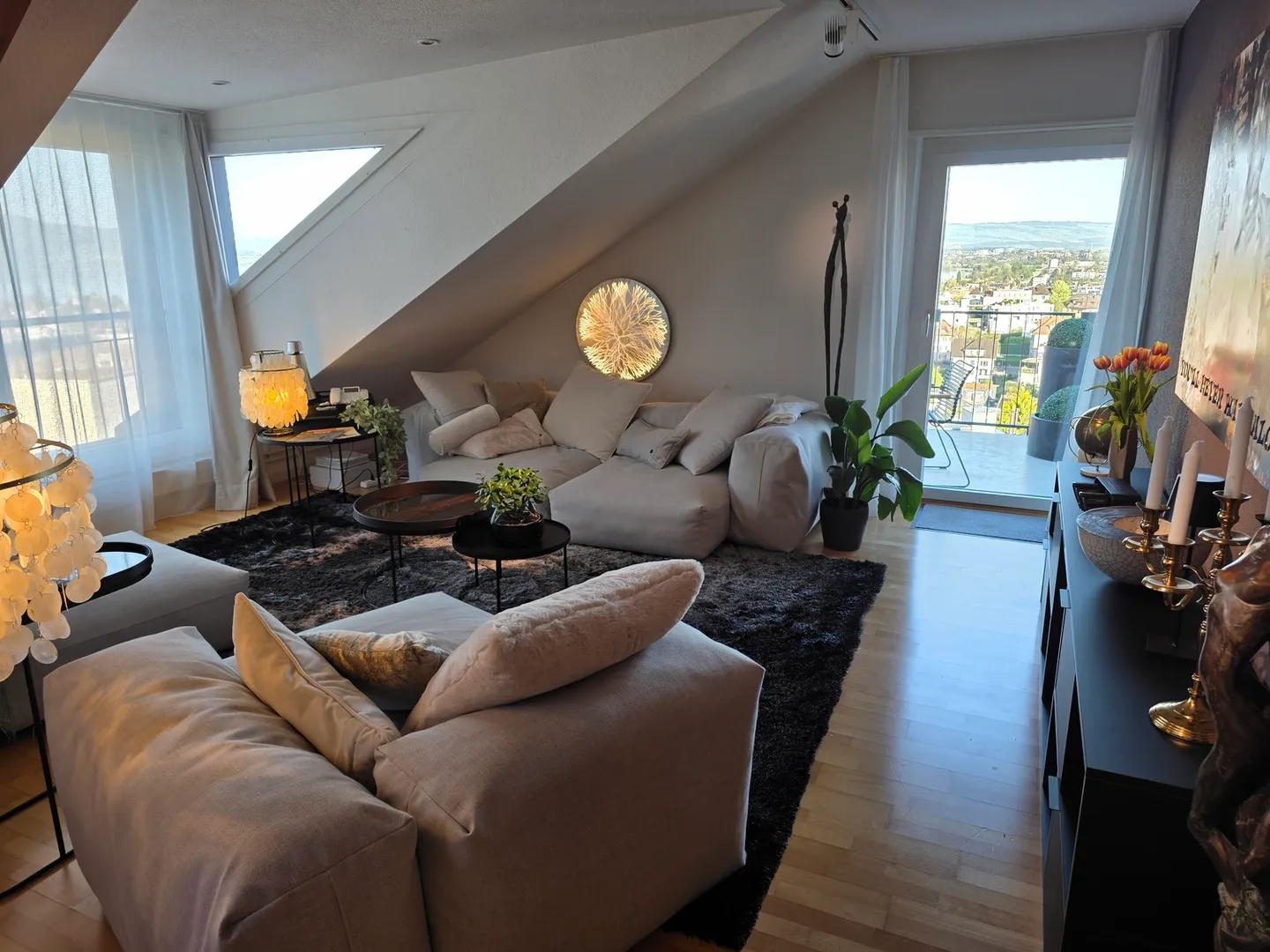 Charming Loft with Stunning Views - Photo 2 of 8