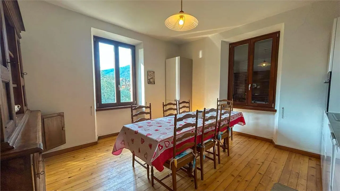 Villa storica con giardino - Foto 6 di 13