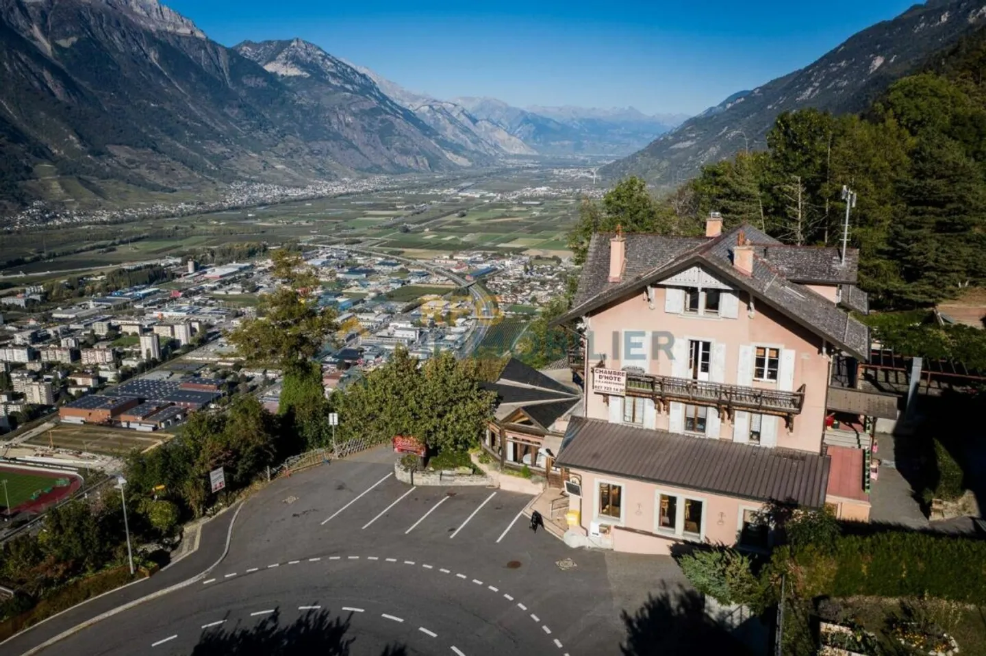 Einzigartige Investitionsimmobilie in Martigny - Foto 2 von 45