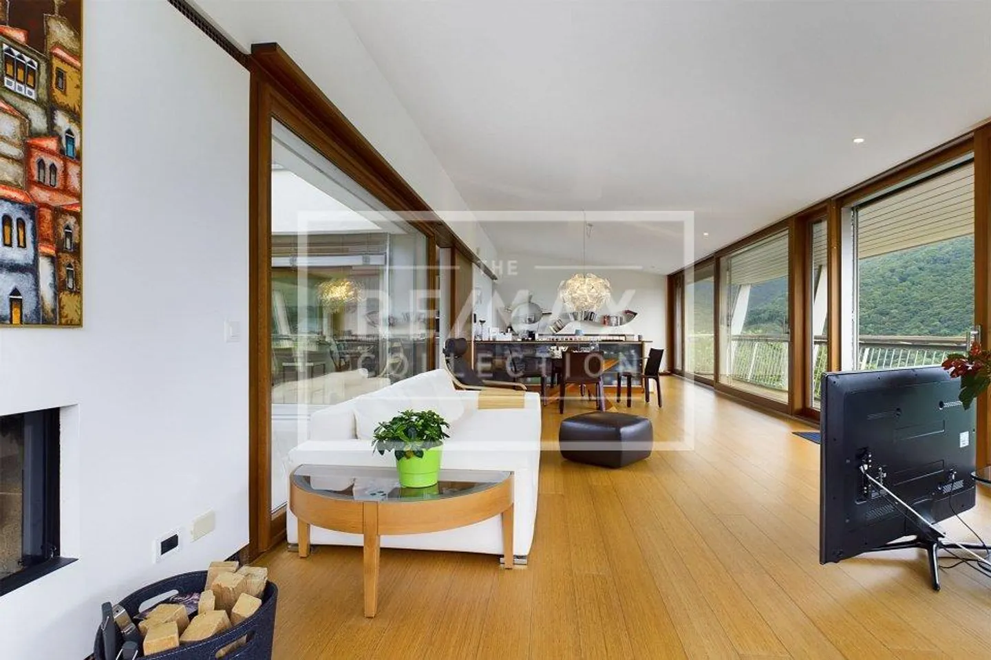 Design Villa im Grünen von Arogno - Traumhafter Panoramablick! - Foto 5 di 13