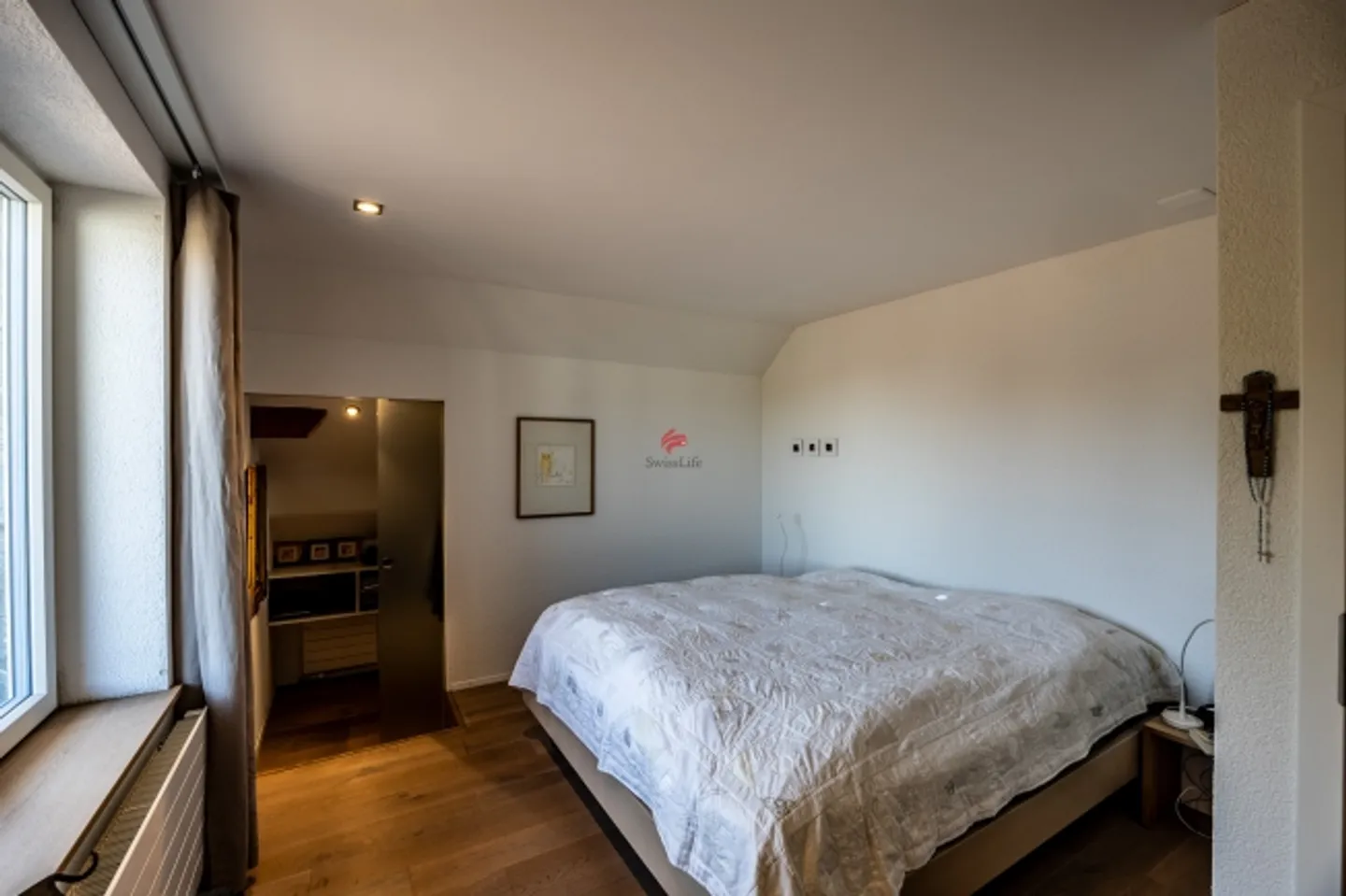 Living and Working in an Ideal Location - Photo 11 of 15