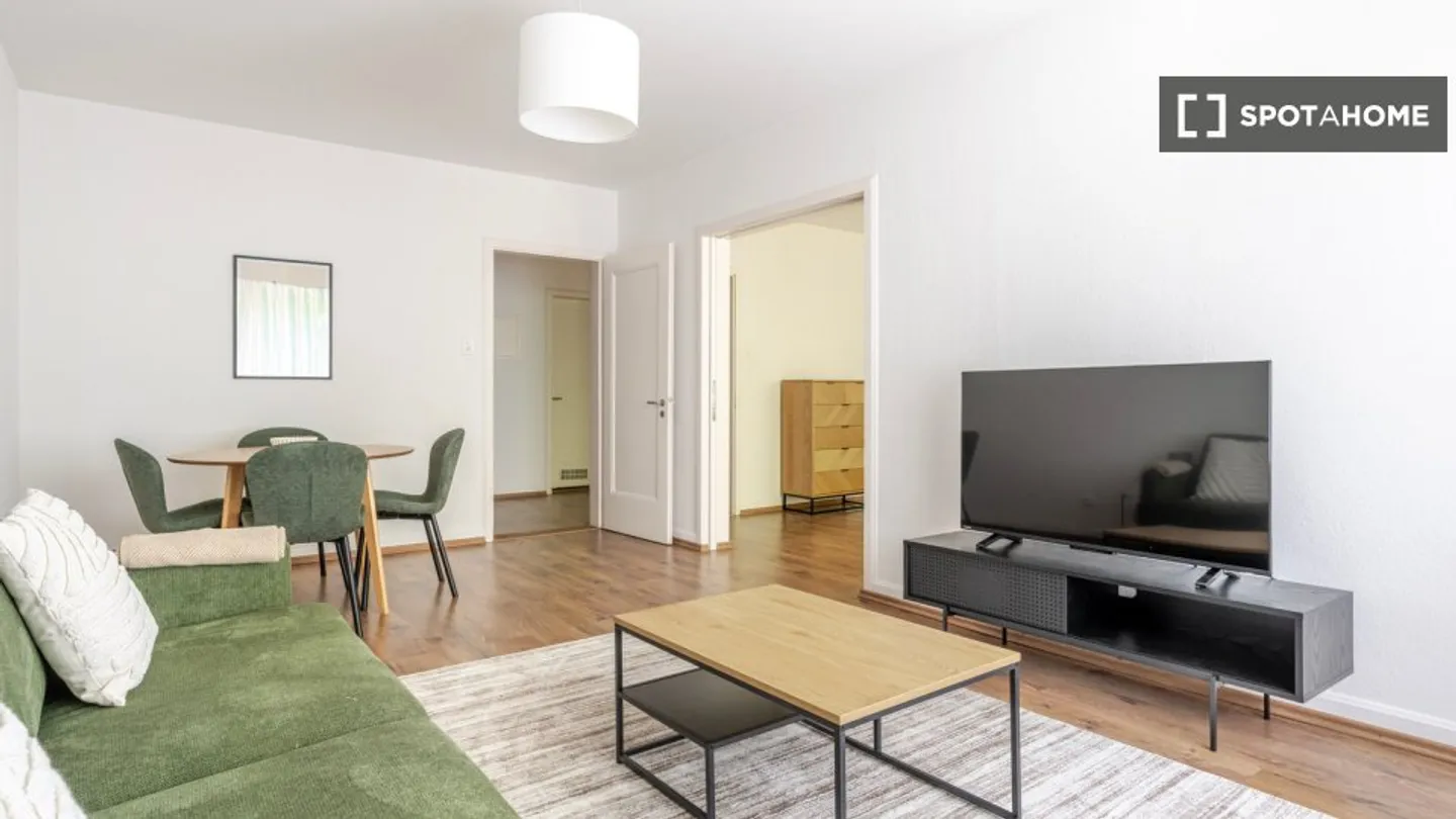 Apartment for rent - Photo 1 of 18