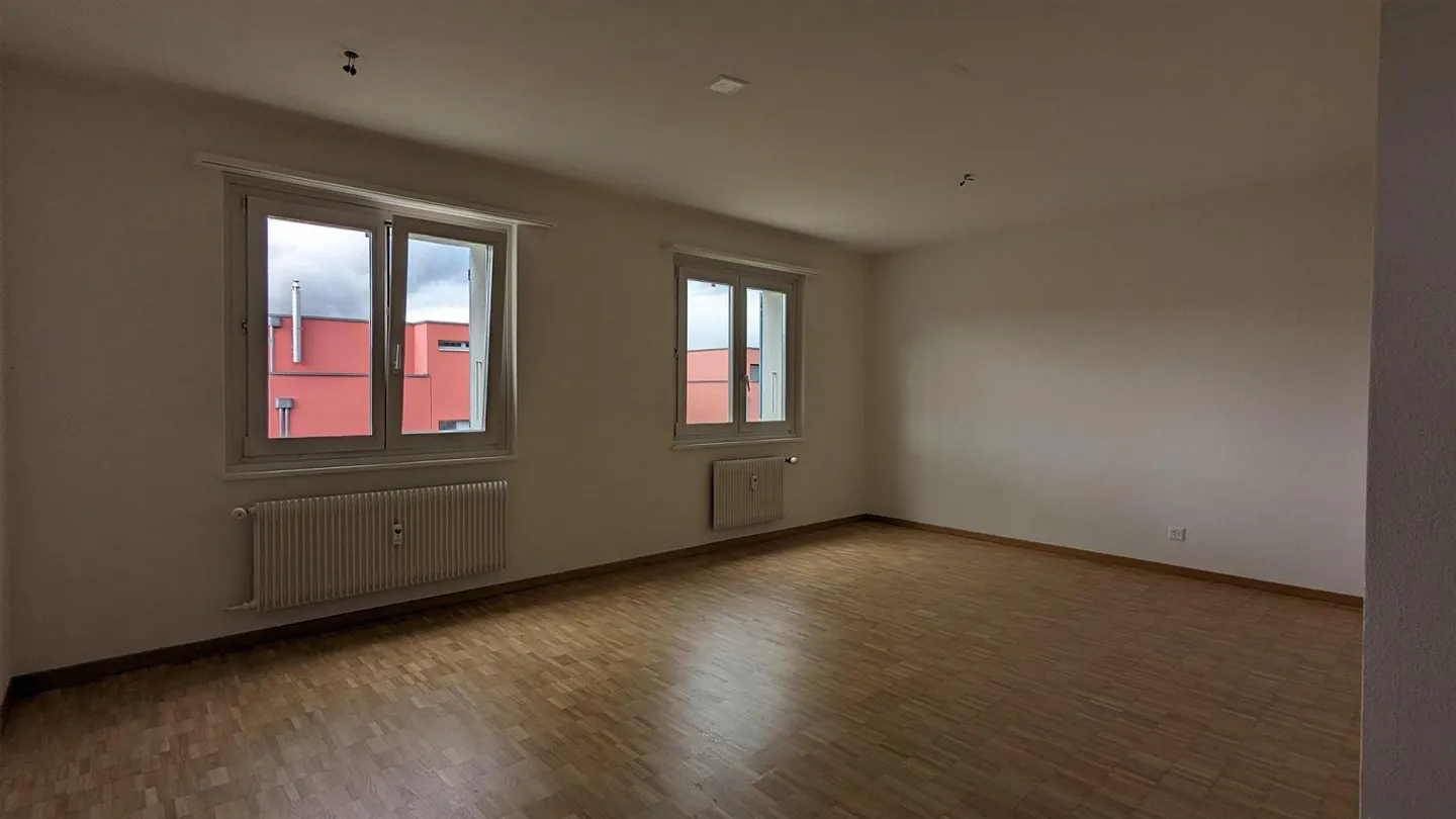 Bella appartamento di 4.5 stanze a Heimberg - Foto 7 di 9