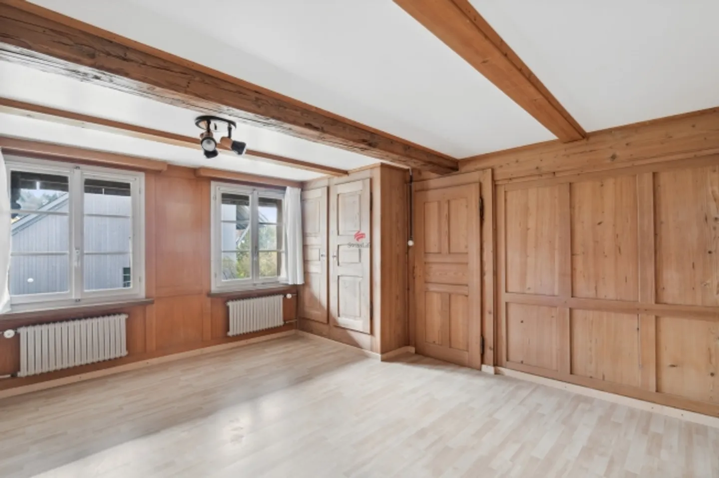 The perfect opportunity - Converted farmhouse with plenty of space - Photo 9 of 12