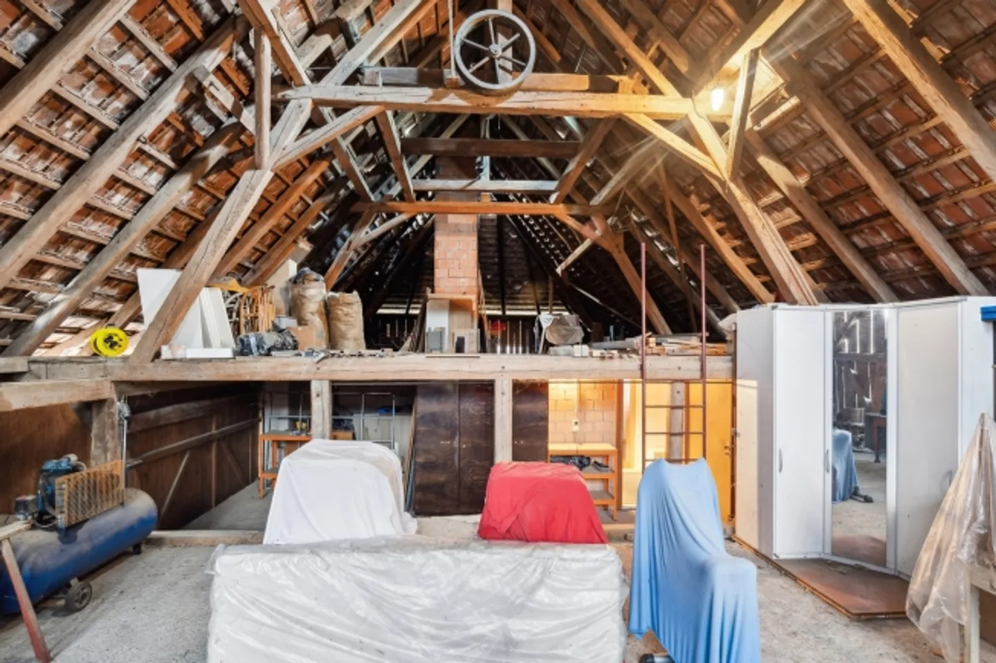 The perfect opportunity - Converted farmhouse with plenty of space - Photo 11 of 12