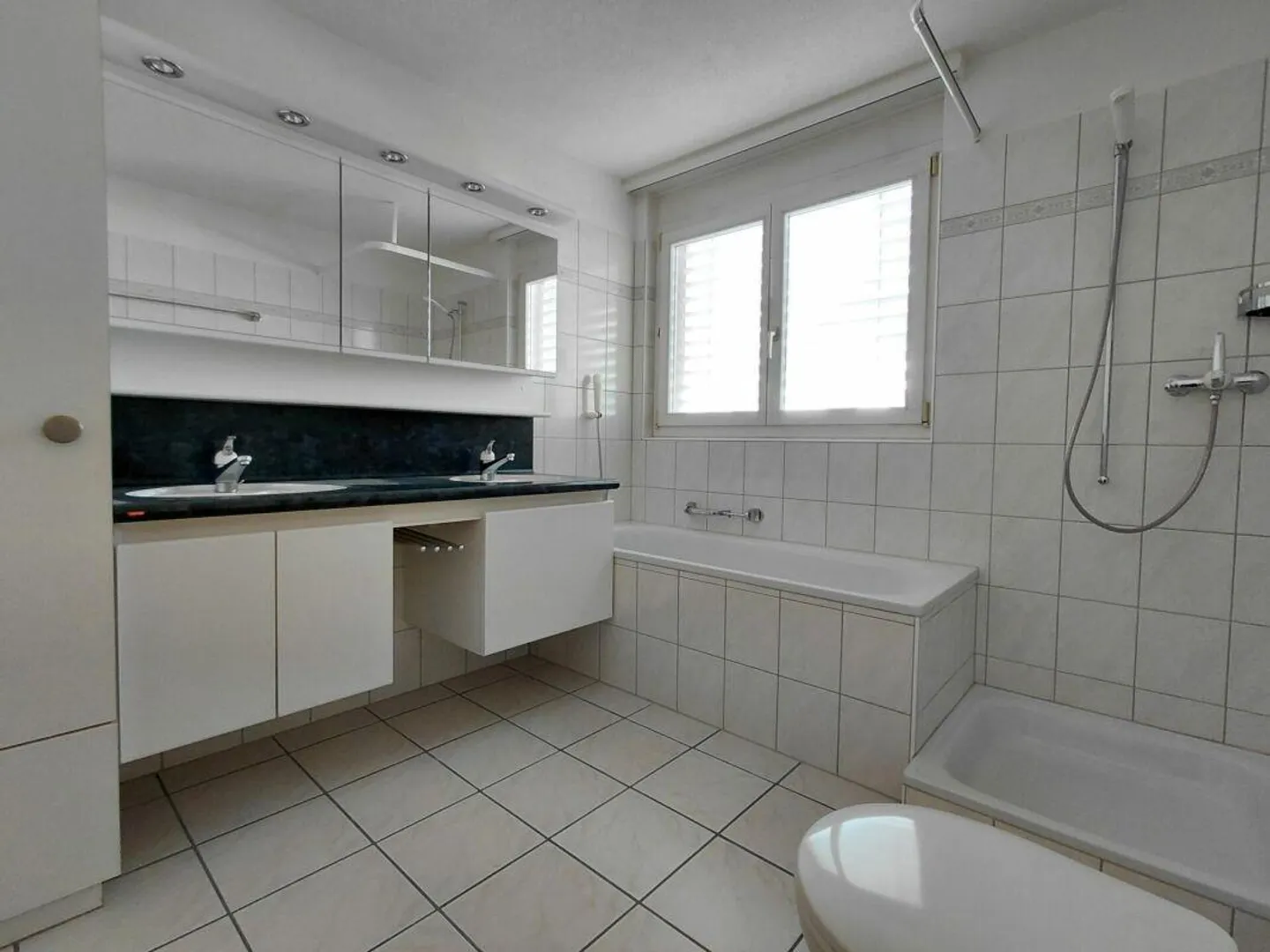 Accogliente appartamento di 4 1/2 locali in posizione tranquilla - Foto 6 di 8