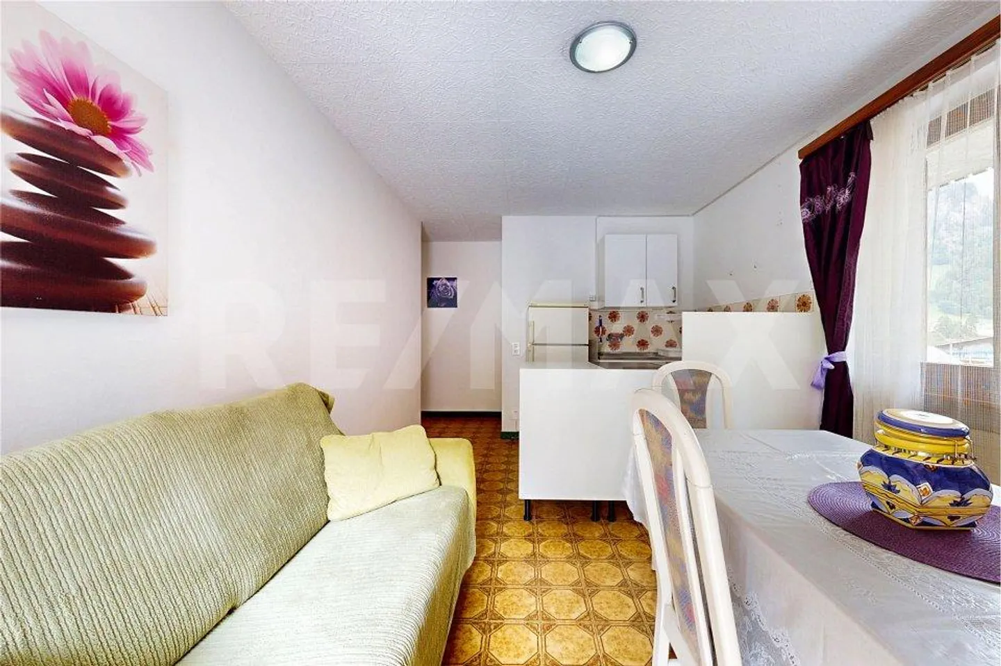 Haus mit drei Wohnungen - Foto 8 von 13