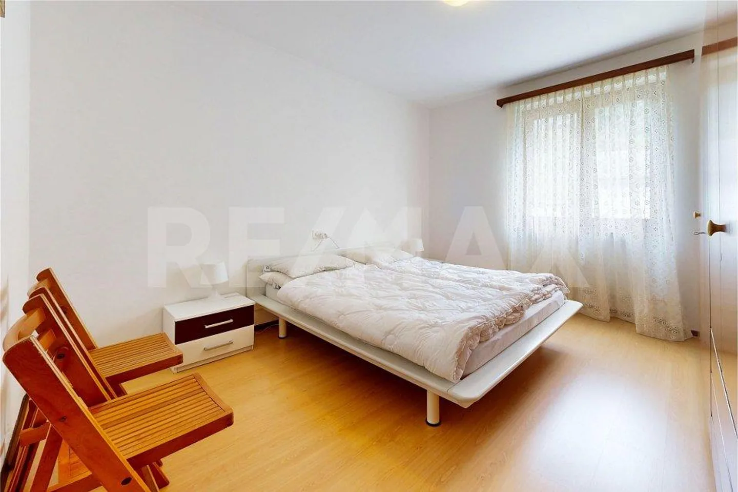 Haus mit drei Wohnungen - Foto 9 von 13