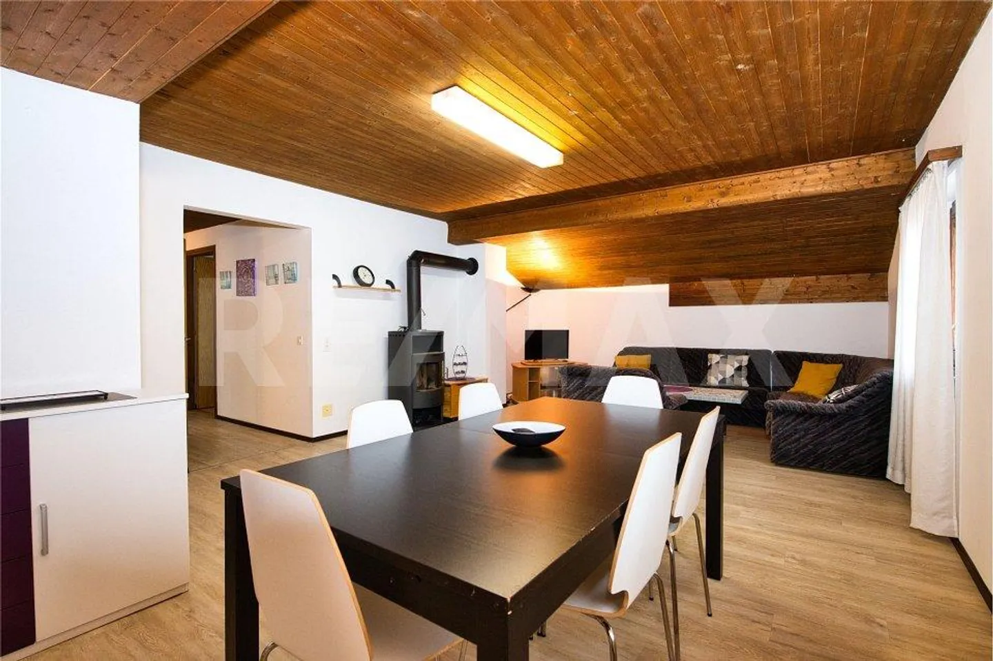 Haus mit drei Wohnungen - Foto 11 von 13