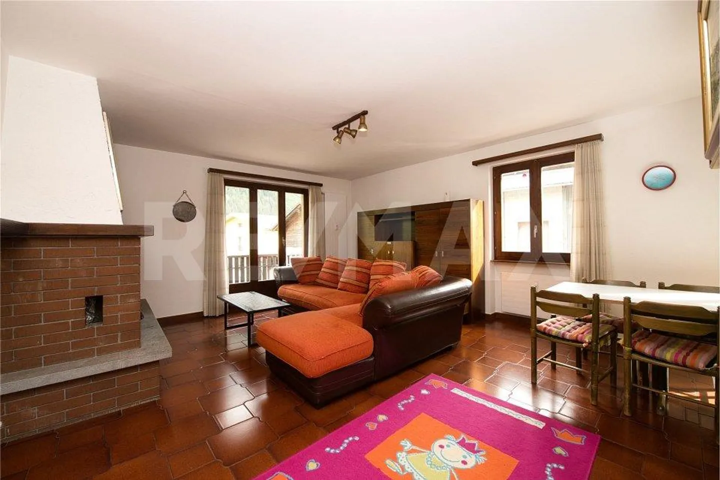 Haus mit drei Wohnungen - Foto 13 von 13