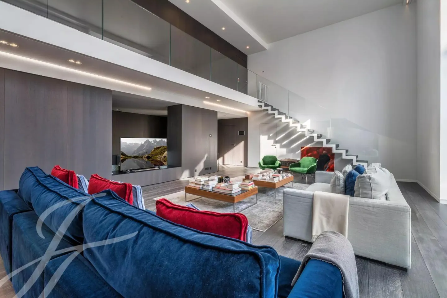 6-room apartment - Photo 1 of 13